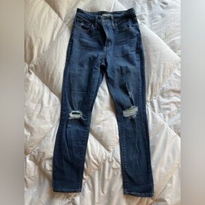 Levi's Distressed Skinny Jeans